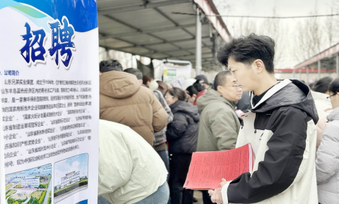 潍坊寿光：春风送岗招聘忙